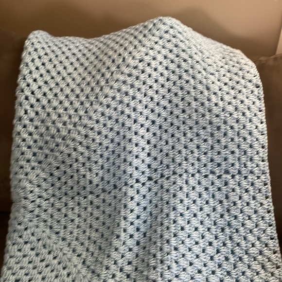 Handmade by myself Crochet baby blue blanket - Picture 2 of 5